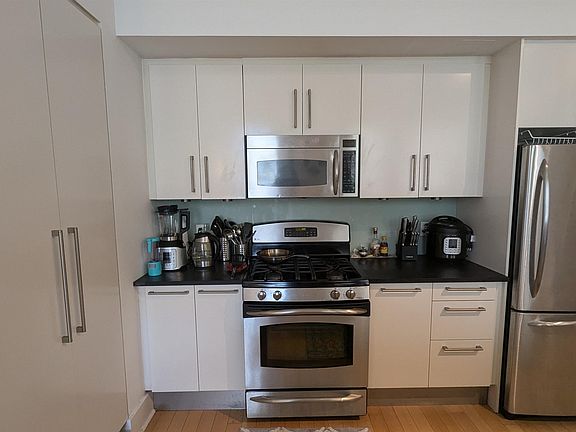 5th image of 4 Beacon Way APT 12