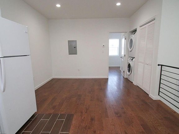 5th image of 918 Snyder Ave Floor 2