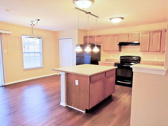 5th image of 10774 Miller Dr