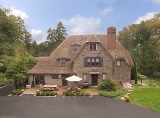 1760 Cloverly Ln, Jenkintown, PA 19046