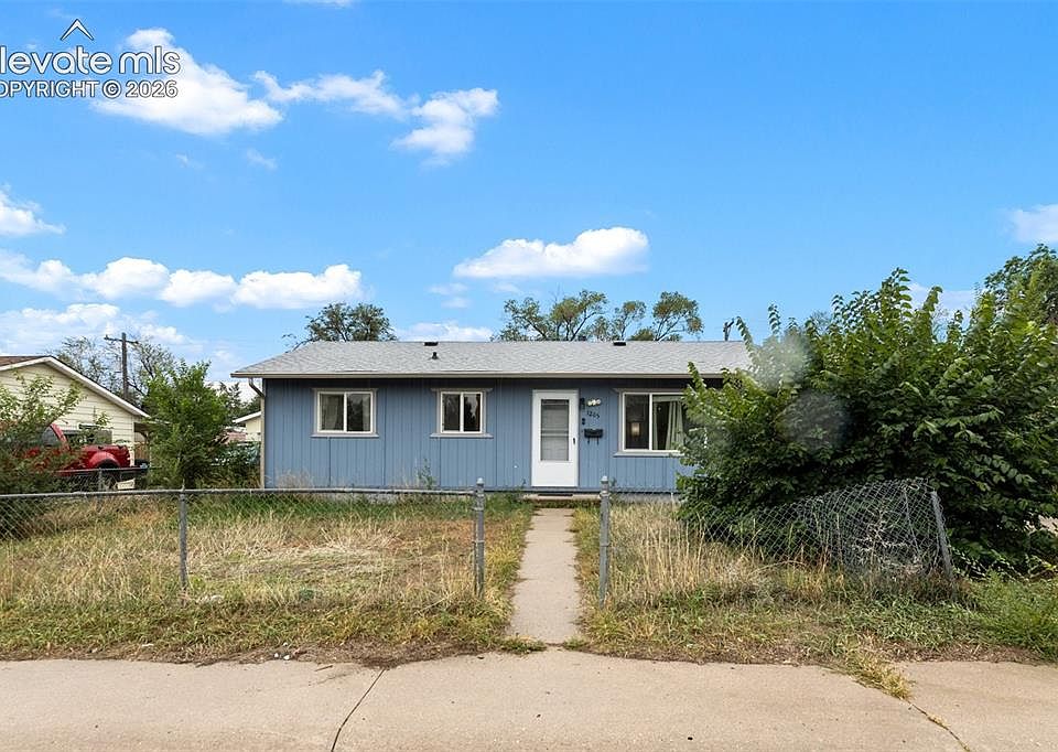 1st image of 1205 Pando Ave