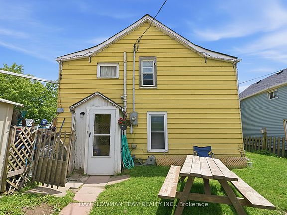 3rd image of 78 E Beach Rd