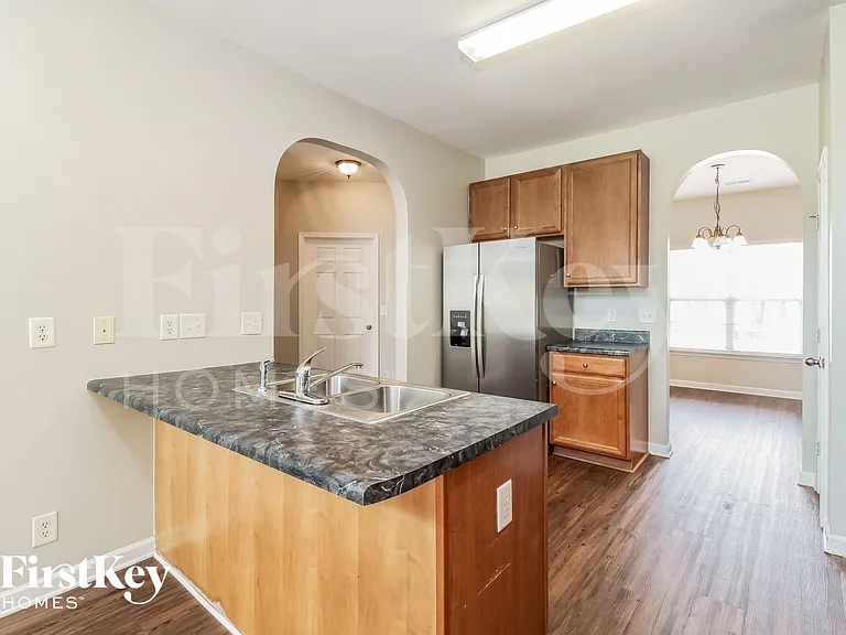 1003 Ronald Rd — Photo 6
