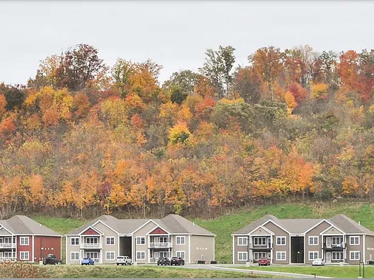 Sterling Ridge Apartments — Photo 21