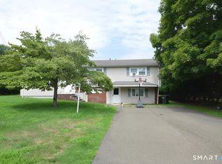 90 Colonese Rd, Fairfield, CT 06825