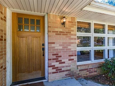 1st image of 2565 Ball Park Dr