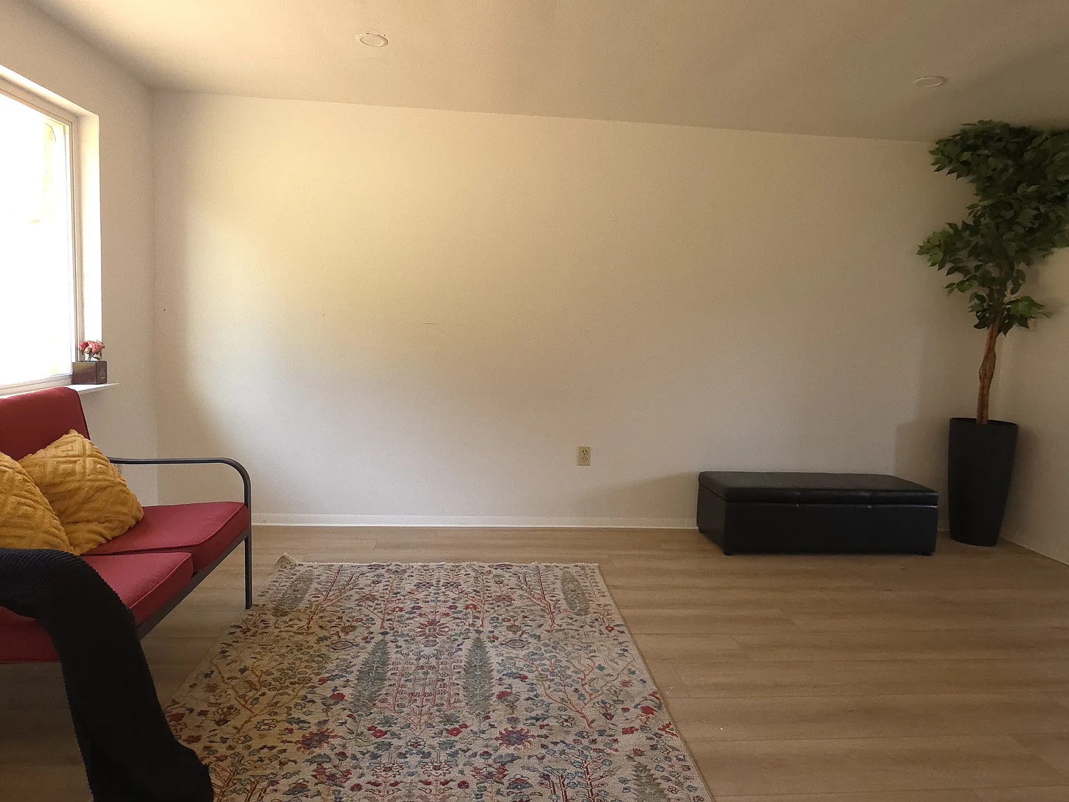 3 bed, 1.5 bath, 1160 sqft, $1,450 — Photo 4