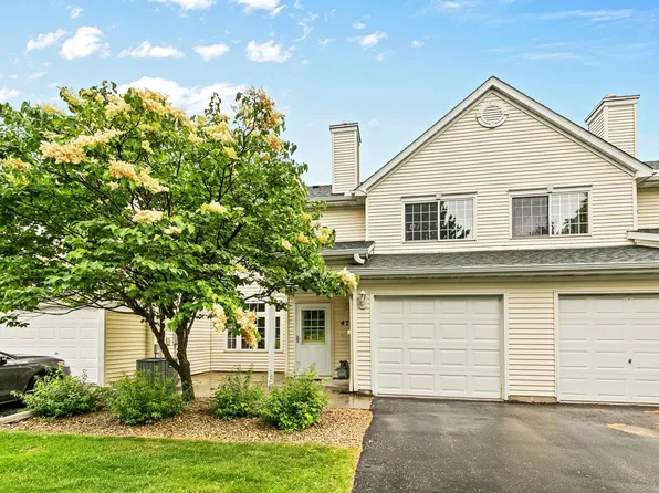 479 Aqua Cir, Lino Lakes, MN 55014