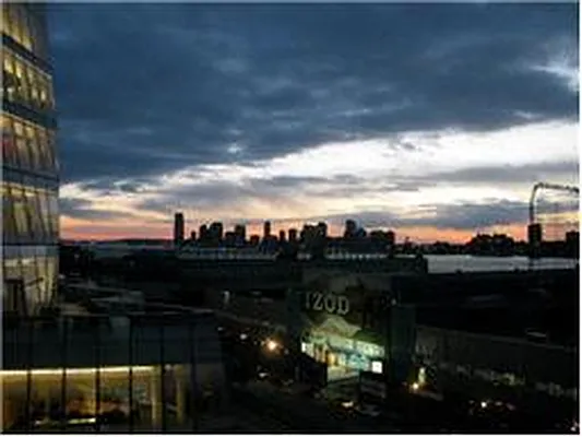 Rented by Douglas Elliman | media 36