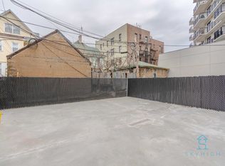641 E 28th St, Brooklyn, NY 11210