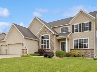 1417 Quail Ridge Rd, Cedar Falls, IA 50613