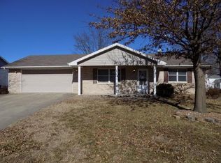 8 E 29th St, Higginsville, MO 64037