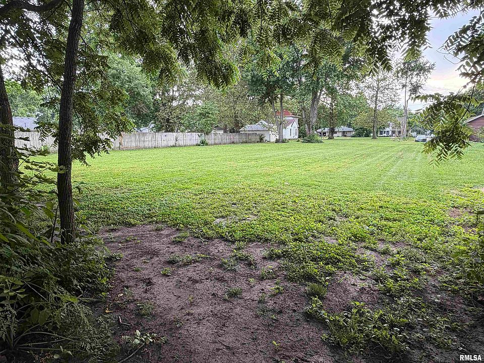 2nd image of 630 Hardin Ave