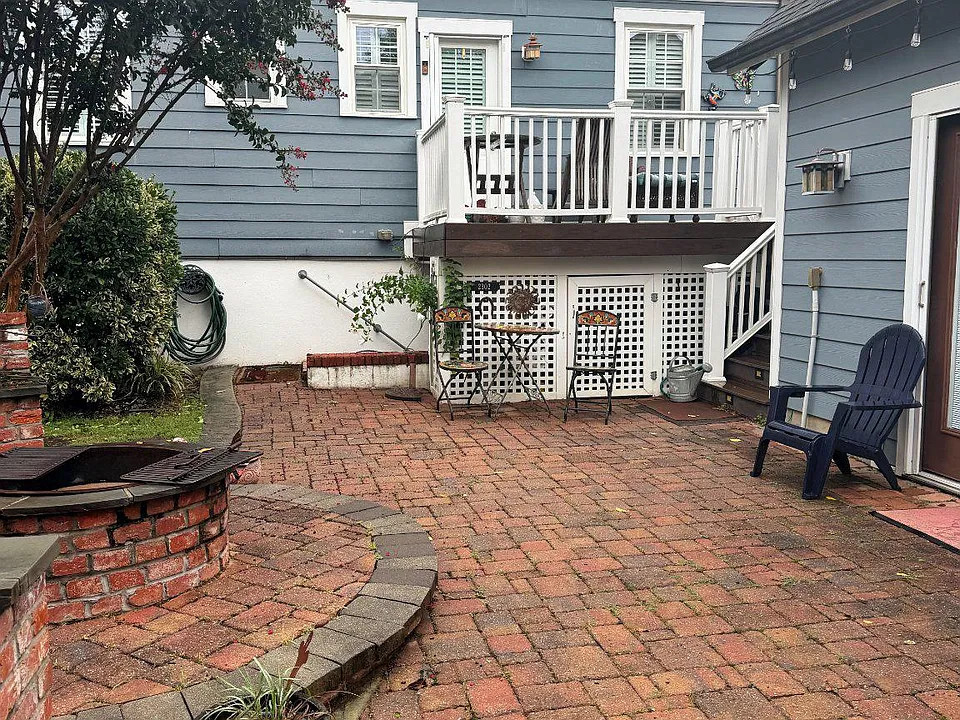 2302 E Randolph Ave #BASEMENT