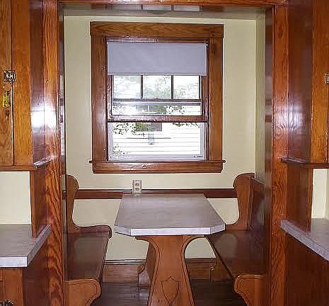 Eat-In Kitchen W/ Nook 