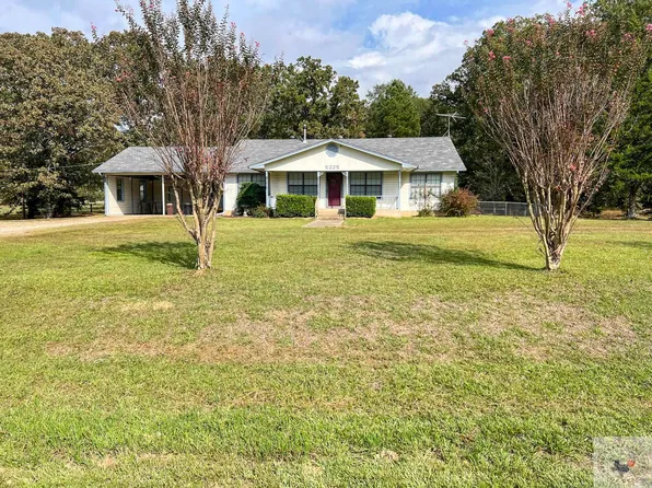 5225 Fm 990, De Kalb, TX 75559