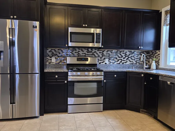 (undisclosed Address), Lynn, MA 01905