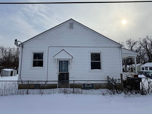3rd image of 20116 Faust Ave