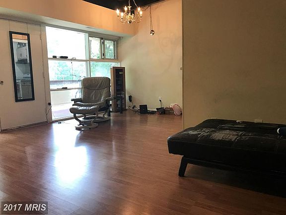 3rd image of 4367 Americana Dr APT 203