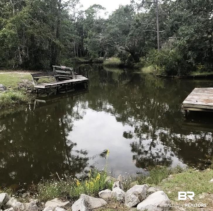 2nd image of 3 Heron Cove Ln
