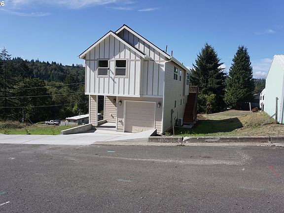 3rd image of 330 Richards Dr