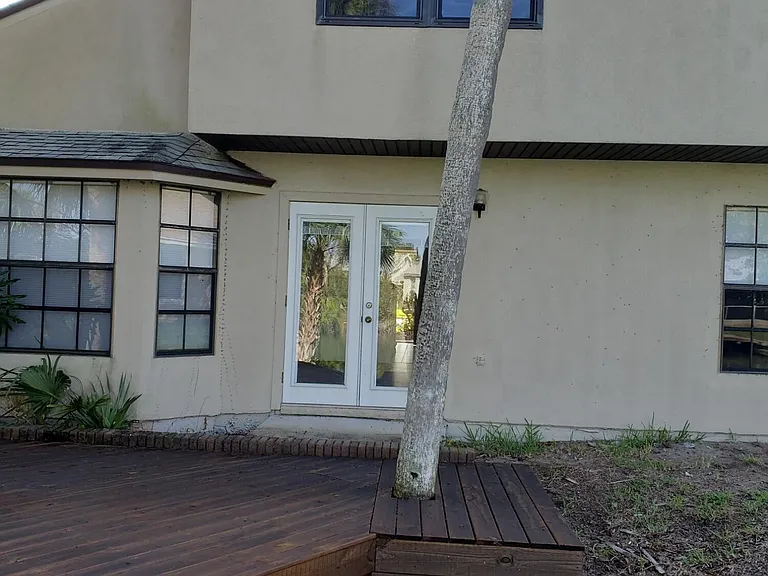 2575 Palm Lake Dr — Photo 8