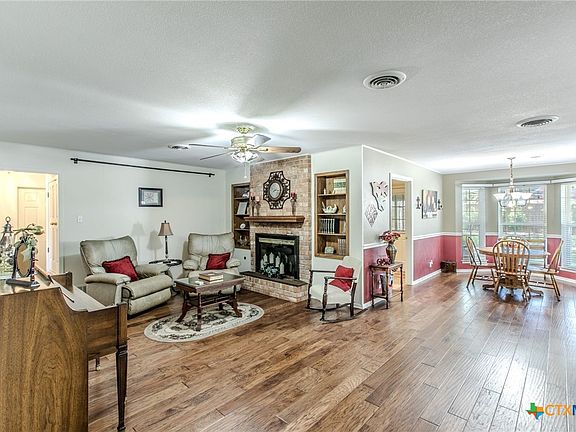 2nd image of 307 E 20th Ave