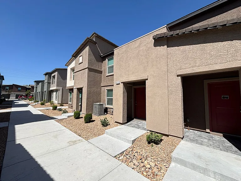 6173 Hibuscus Garden St — Photo 18