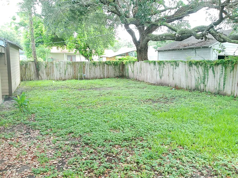 4026 Brentwood Dr — Photo 12