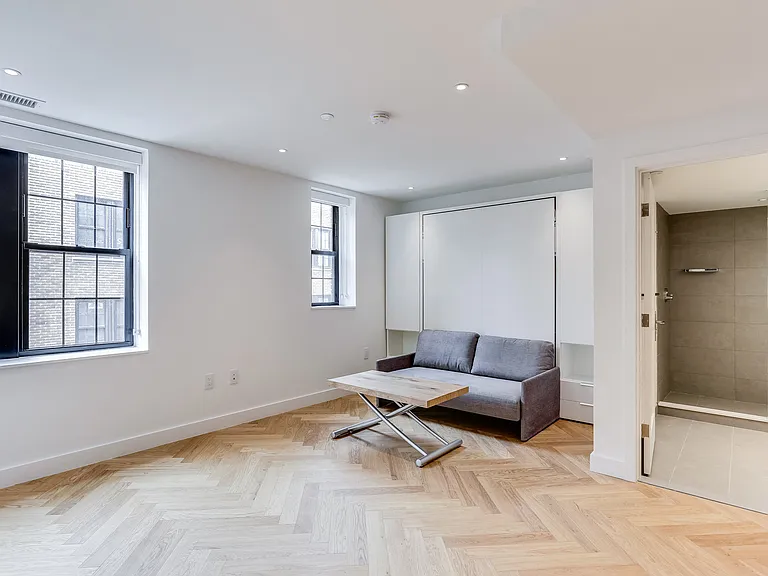 The Stanton — Photo 68