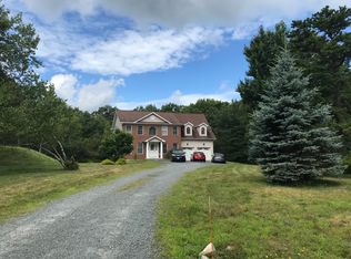 159 Yellow Birch Ln, Long Pond, PA