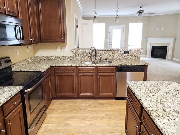 2nd image of 721 Albertine Ct