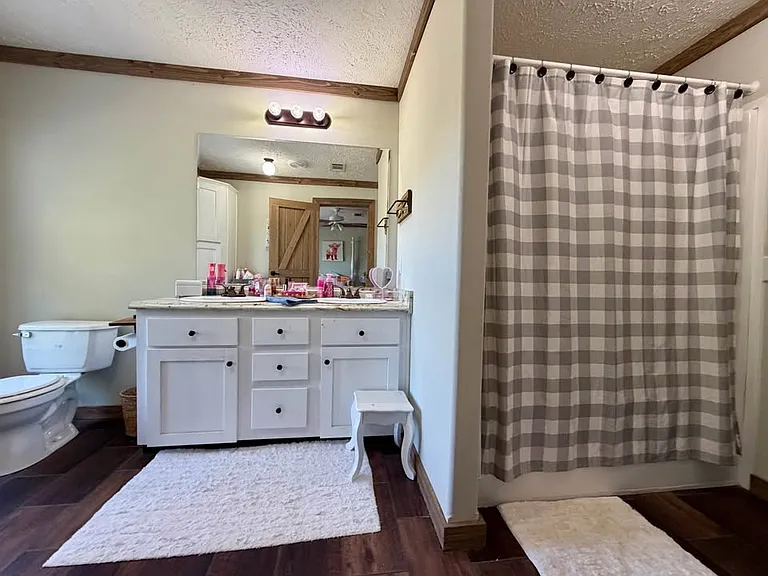 4376 Lee Road 391 — Photo 17