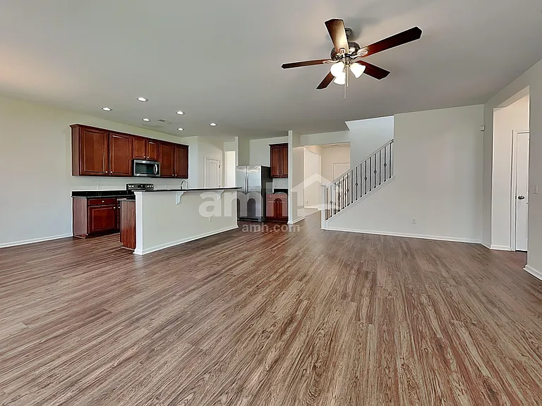 180 Decatur Dr — Photo 6