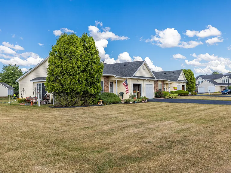 Countryshire Estates — Photo 1