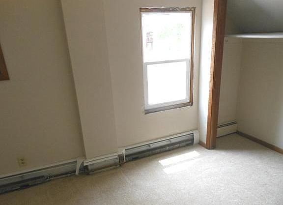 2nd image of 226 S Meridian St