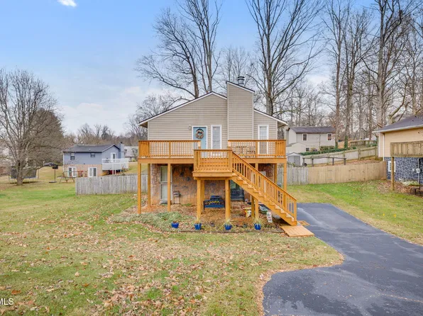 1813 Todd Dr, Johnson City, TN 37604