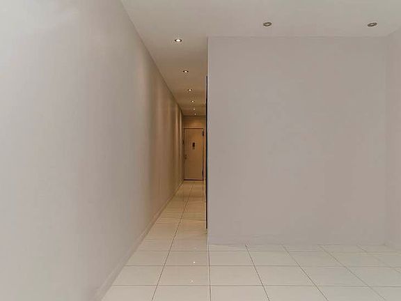 5th image of 4 Manhattan Ave APT 2b