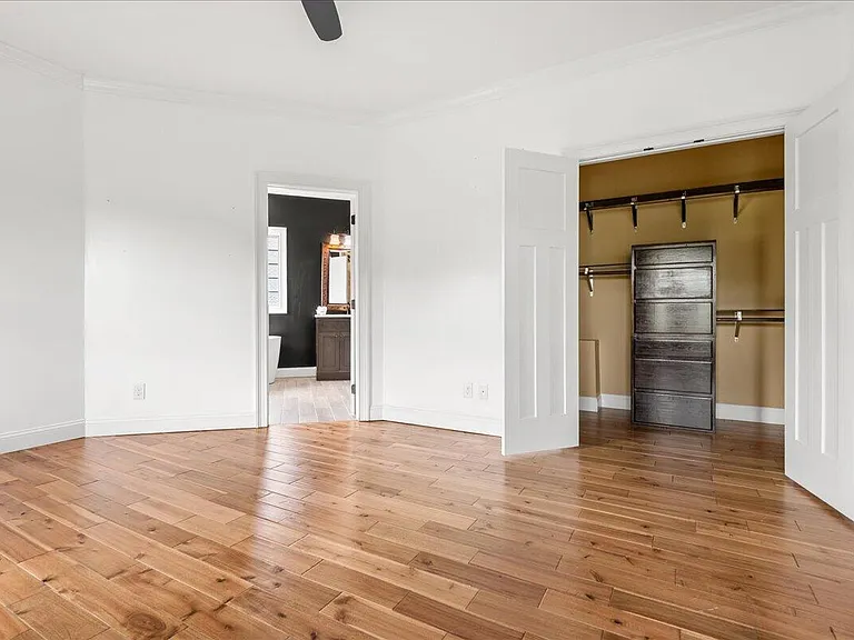 200 Crooked Creek Dr — Photo 22