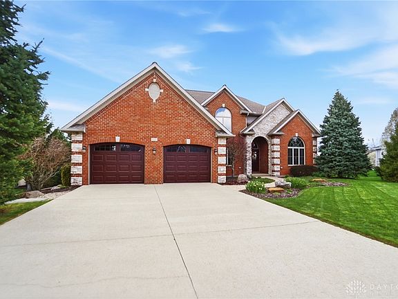 3rd image of 713 Stone Hollow Pl