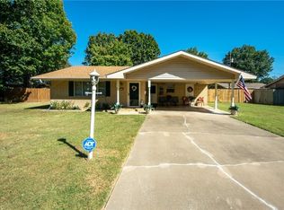 1115 Cheyenne Trl, Springdale, AR 72762