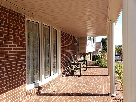 5th image of 227 Savannah Dr
