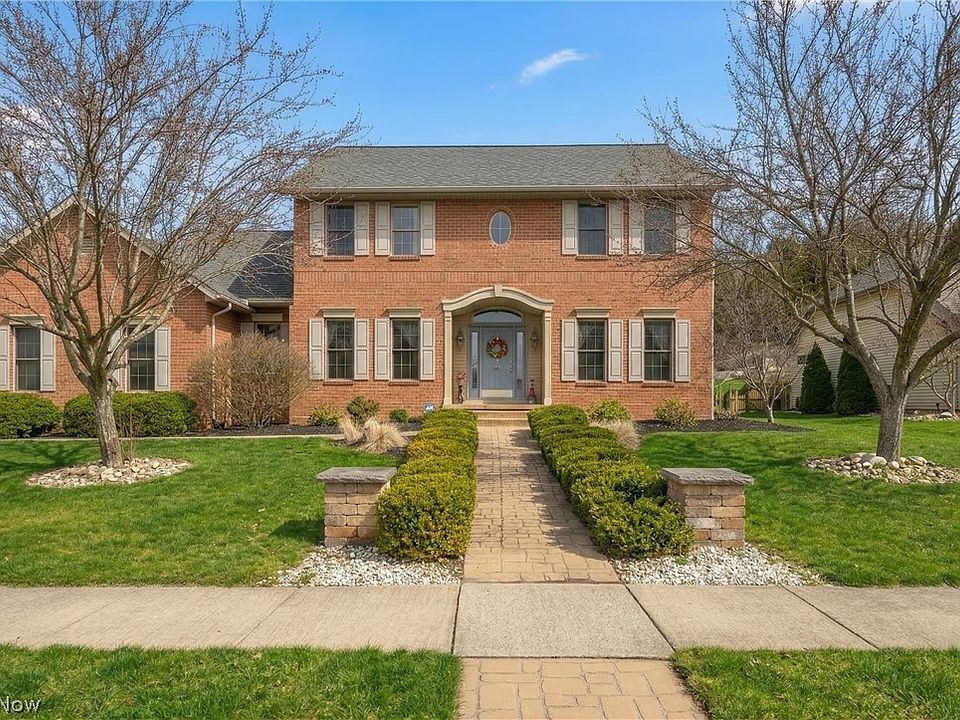 1st image of 806 Forrest Ridge Dr