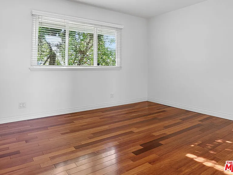 4186 Regal Oak Dr — Photo 41
