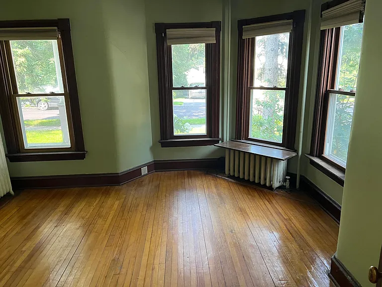 114 N Prospect St #B — Photo 17
