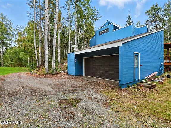 4th image of 24343 Thunderbird Dr