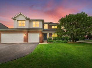 53 Bridlepath Dr, Lindenhurst, IL 60046