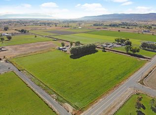 1370 12th Rd, Loma, CO 81524