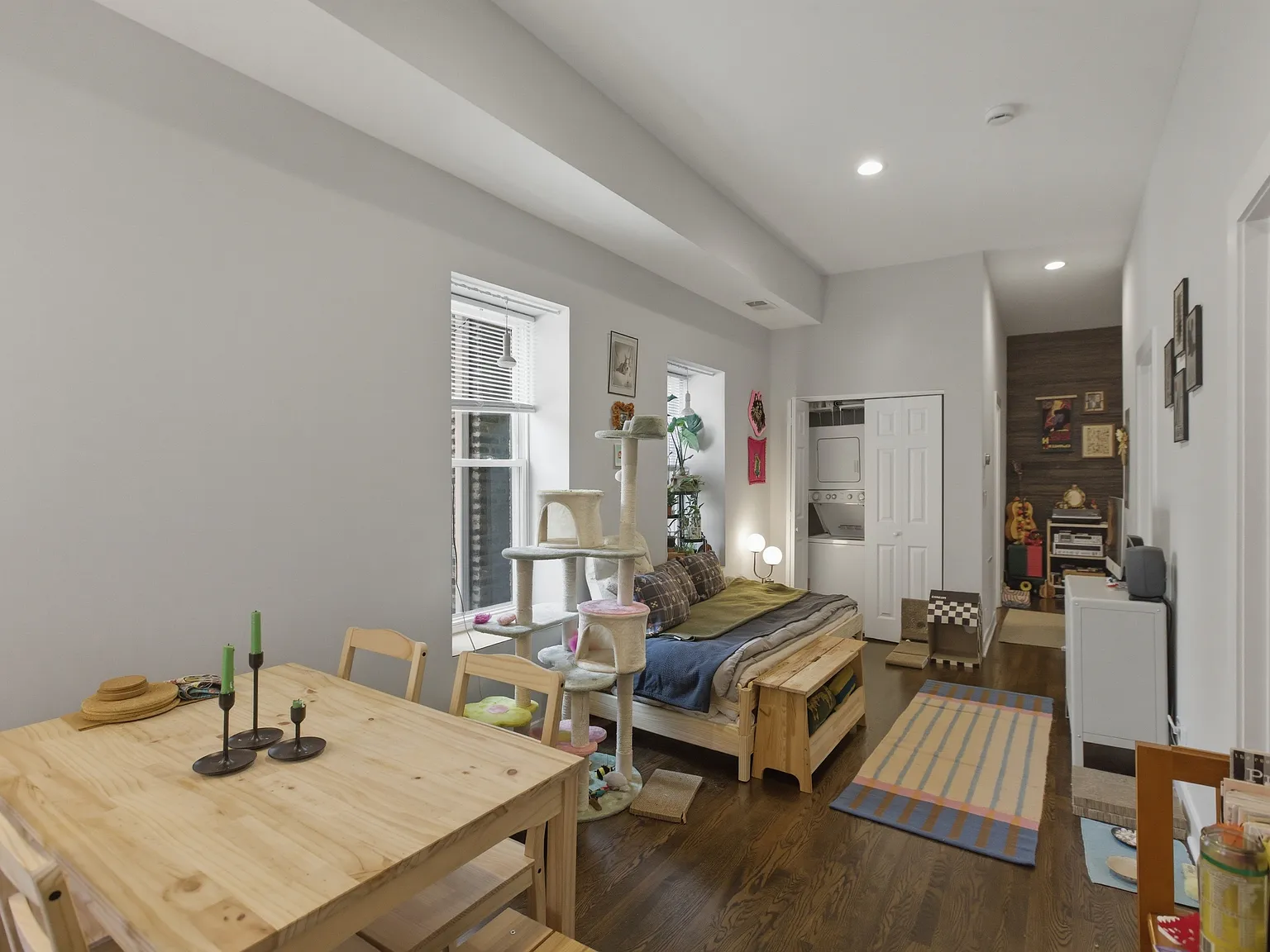 2 bed, 1.0 bath, $2,000 — Photo 3