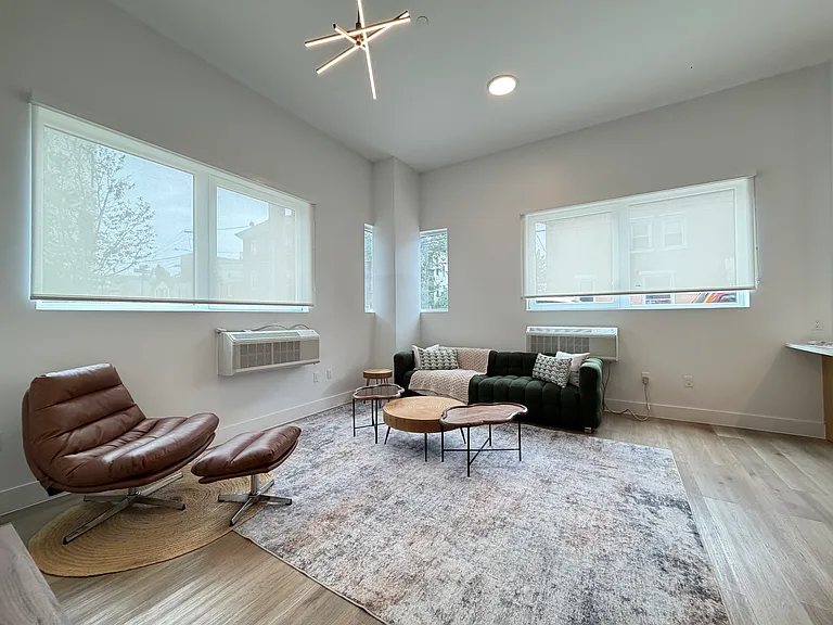 36 Madison St #106 — Photo 6